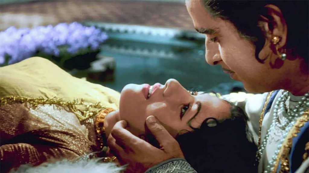 Top 10 best bollywood movies-Mughal-e-Azam-calakar-com